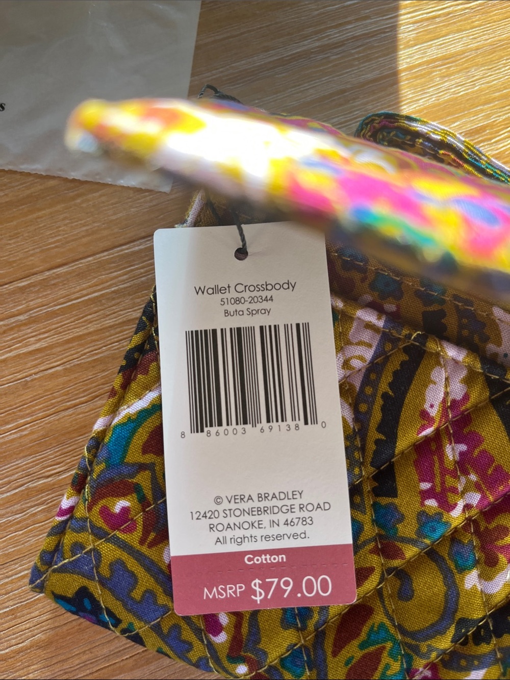 Vera Bradley Yellow Multicolor Quilted Crossbody Wallet. Value $79 - Picture 3 of 3